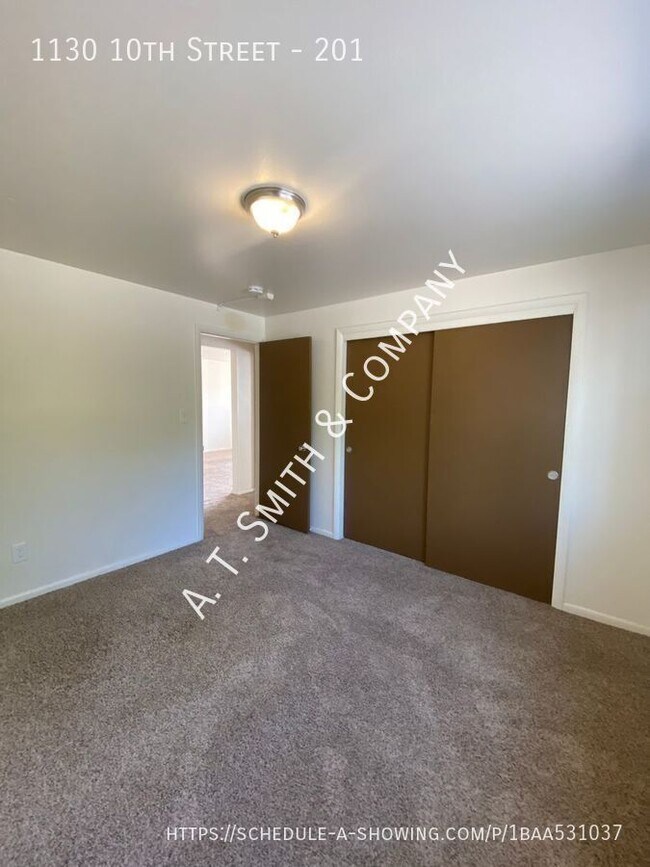 Building Photo - 1130 10th St