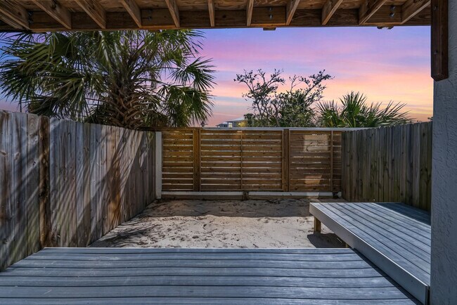 Building Photo - 16 Gulf Breeze Ct