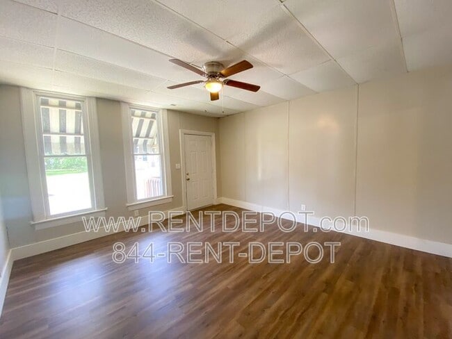 Building Photo - 1019 N Garvin St