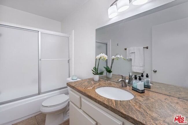 Building Photo - 306 Bora Way