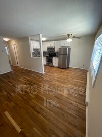 Building Photo - 946 W Ocean View Ave