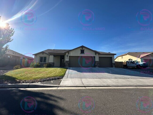 Building Photo - Welcome to your dream home in Spanish Springs, nestled off the serene Calle de la Plata. 2 Year l...