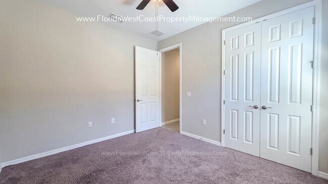 Building Photo - 11960 Blazing Star Dr