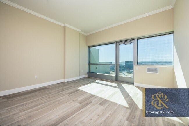 Building Photo - 1 Mandalay Pl