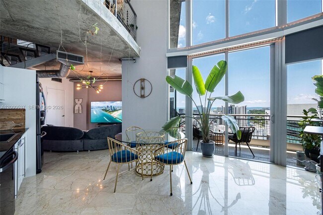 Building Photo - 690 SW 1st Ct