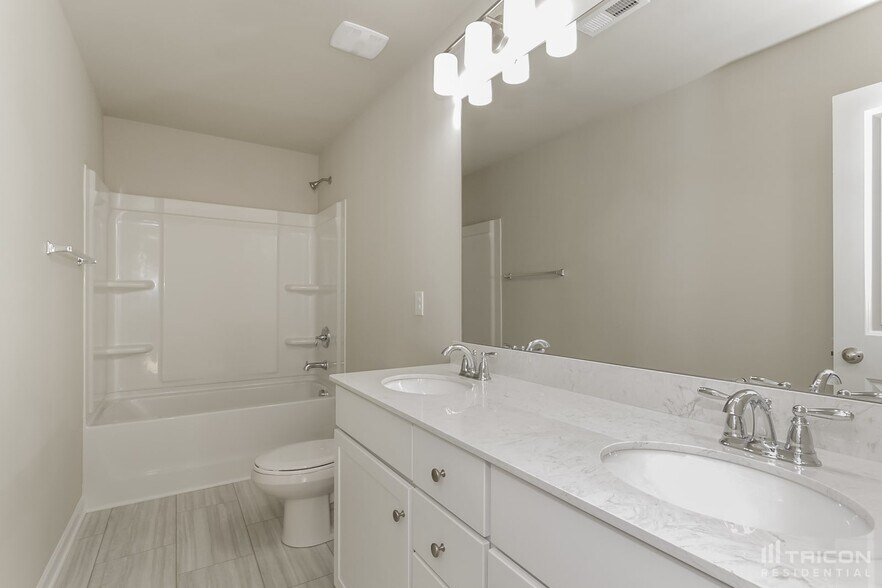 Building Photo - 123 Spring Knoll Dr