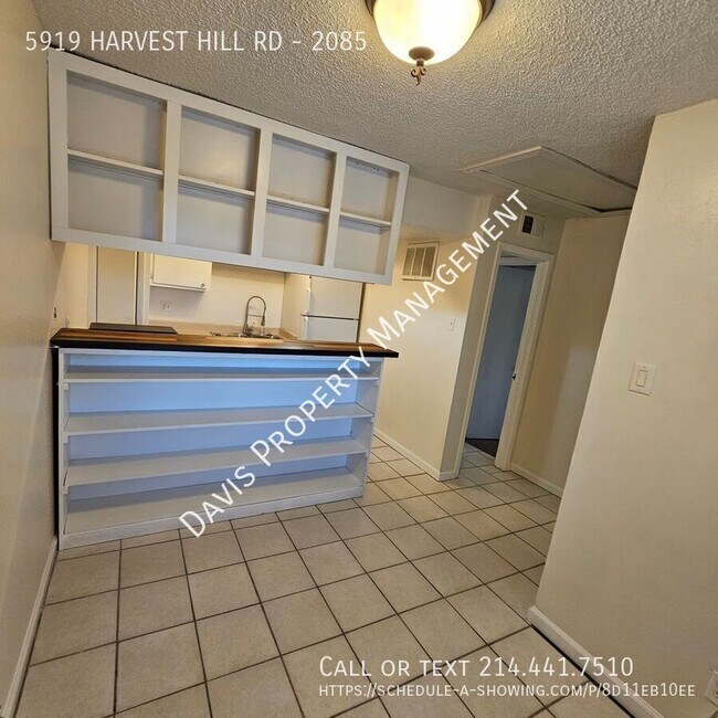 Building Photo - 5919 Harvest Hill Rd