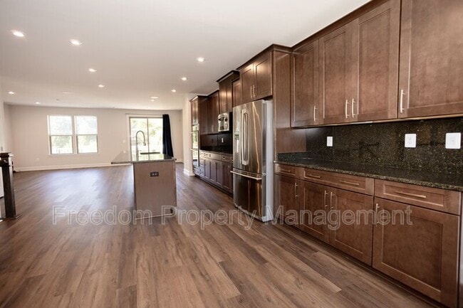 Building Photo - 9882 Hopkins Lp