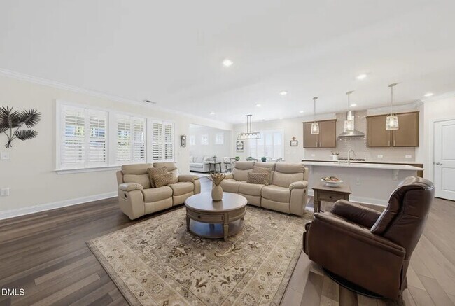 Building Photo - Lease OR Lease to Own