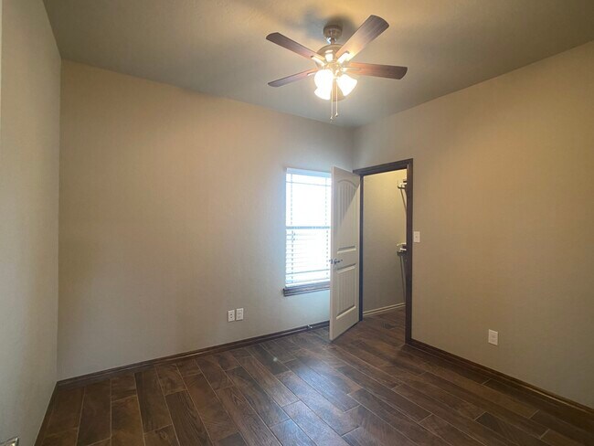 Building Photo - 3 Misty Morning Ln