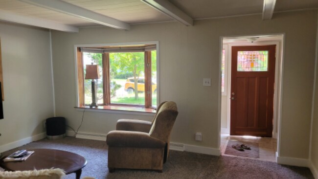 Building Photo - 812 Randolph St