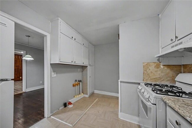 Building Photo - 725 Matilda Pl NW