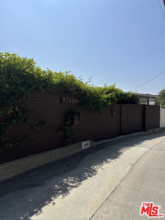 Building Photo - 7460 Woodrow Wilson Dr