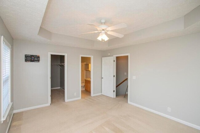 Building Photo - 1254 Lasalle Dr