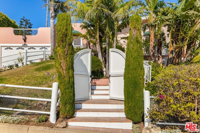Building Photo - 206 Bellino Dr