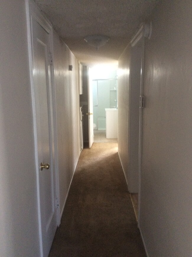 Building Photo - 1601-1615 4TH & 331 EYE ST.