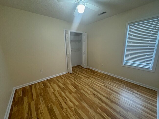 Building Photo - Jacobs Ridge