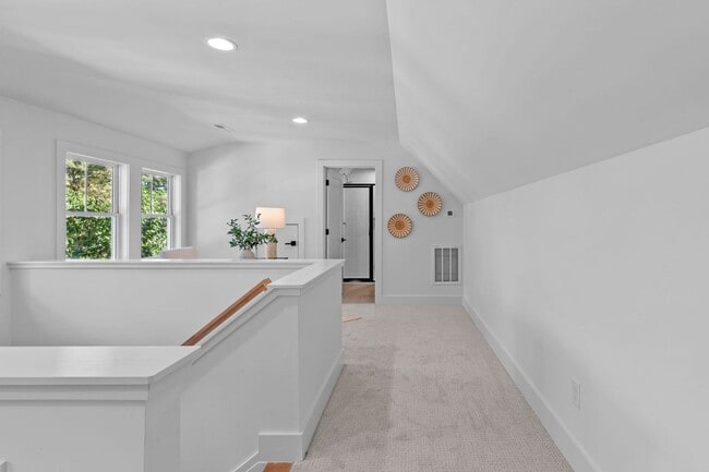 Building Photo - **OFFERING REFUNDABLE APPLICATION FEES & $200 MOVE IN PROMOTION** New Construction 3BD, 3.5BA End...