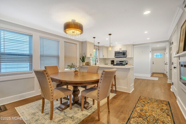 Building Photo - 605 Monmouth Ave