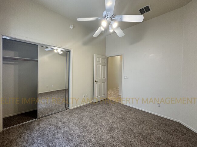 Building Photo - 6166 N Placita San Agustin
