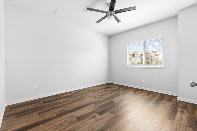 Building Photo - 243 Kendrick Pines Blvd