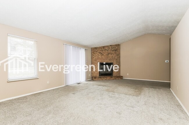 Building Photo - 2836 Miami Village Dr