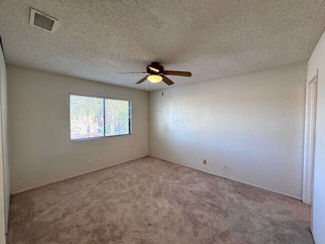 Building Photo - Spacious 3 Bedroom Menifee Home with Bonus...