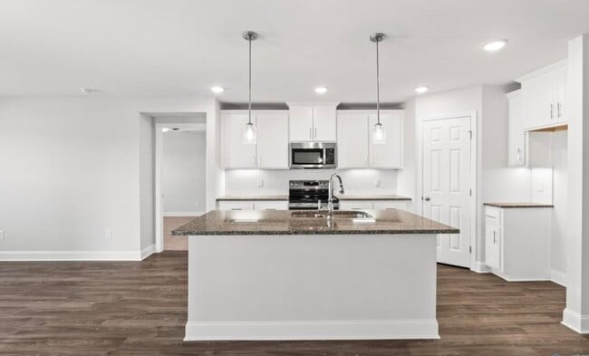 Building Photo - 25705 Kyle Ln