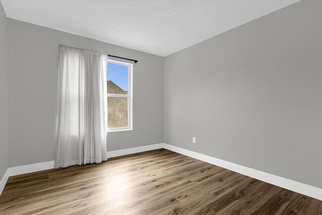 Building Photo - 3000 Bransbury Ct