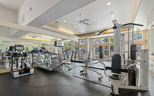 Building Photo - 16125 Juanita Woodinville Way NE