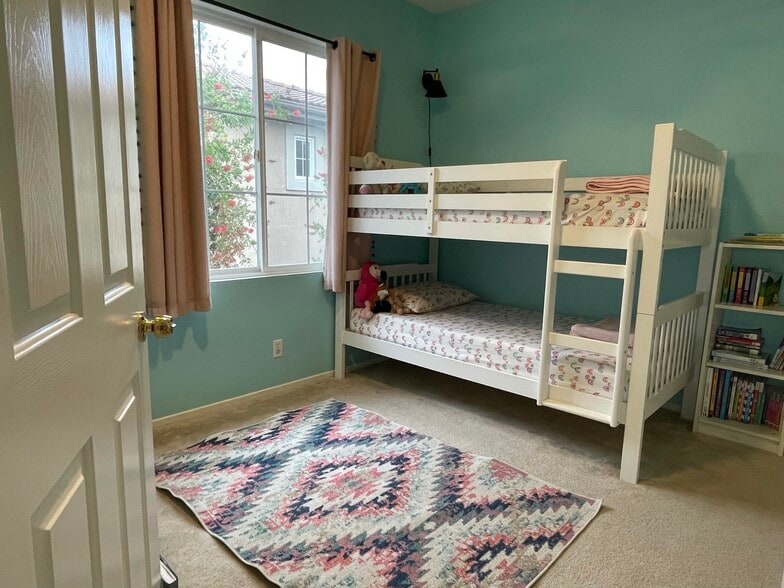 Building Photo - 21 Bradford