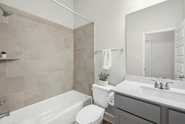 Building Photo - 16705 Christina Garza Dr