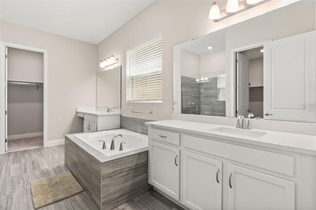 Building Photo - 8373 Ludington Cir