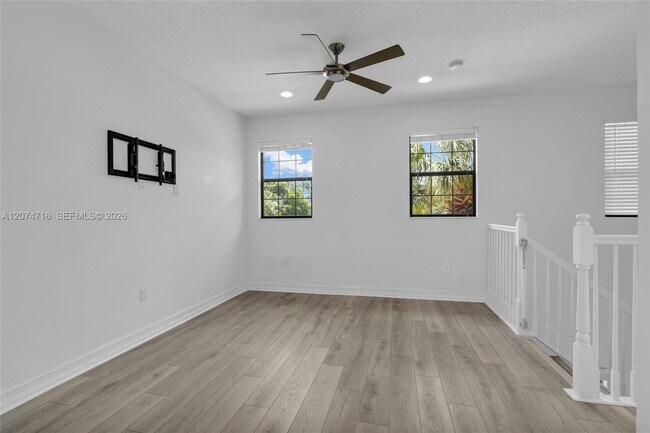 Building Photo - 8089 Ironstone Dr