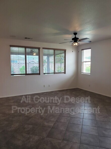 Building Photo - 37853 Avon St