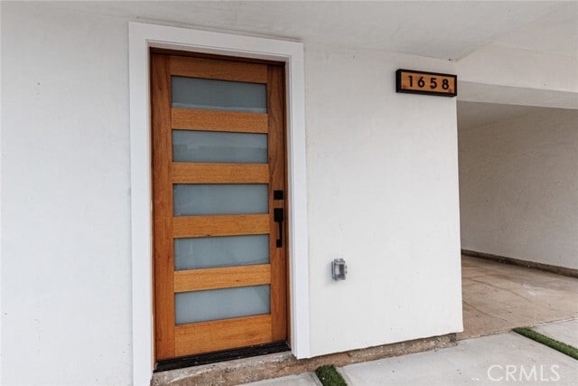 Building Photo - 1658 S Hayworth Ave