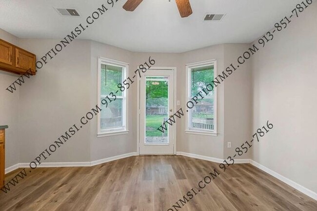 Building Photo - What a sweet ranch!