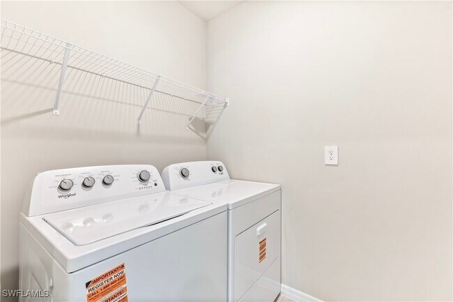 Building Photo - 3015 Birwood Cir