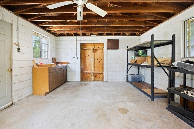 Building Photo - 3157 US-41