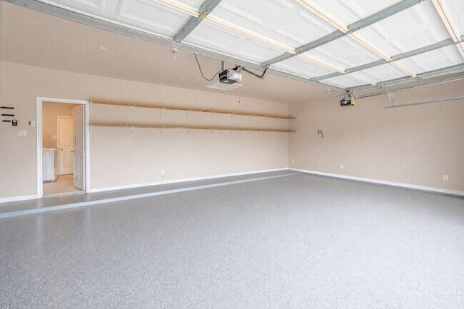 Building Photo - 4453 Red Barn Dr