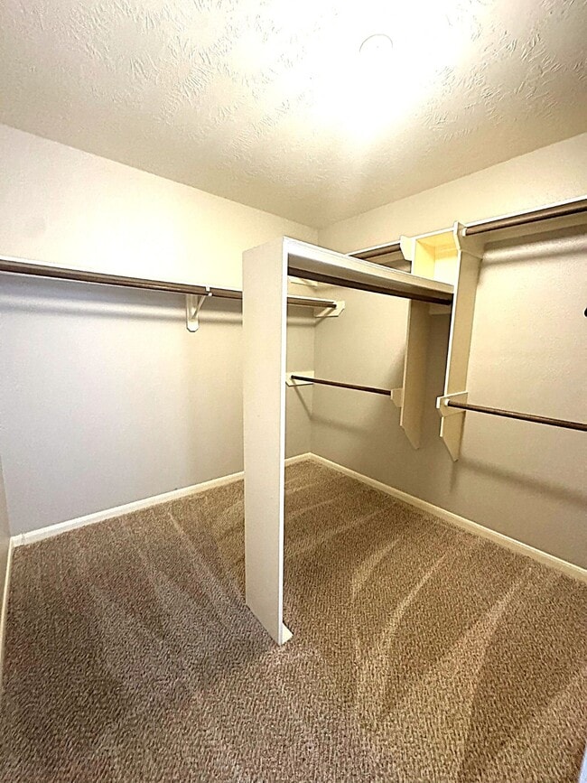 Building Photo - 20927 Nashland Ct