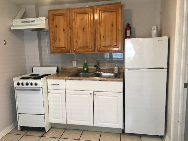 Building Photo - 3255 Ogden Ave