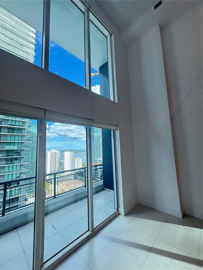 Building Photo - 60 SW 13th St