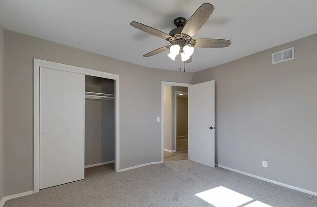 Building Photo - Adorable 4 Bedroom in Haysville!