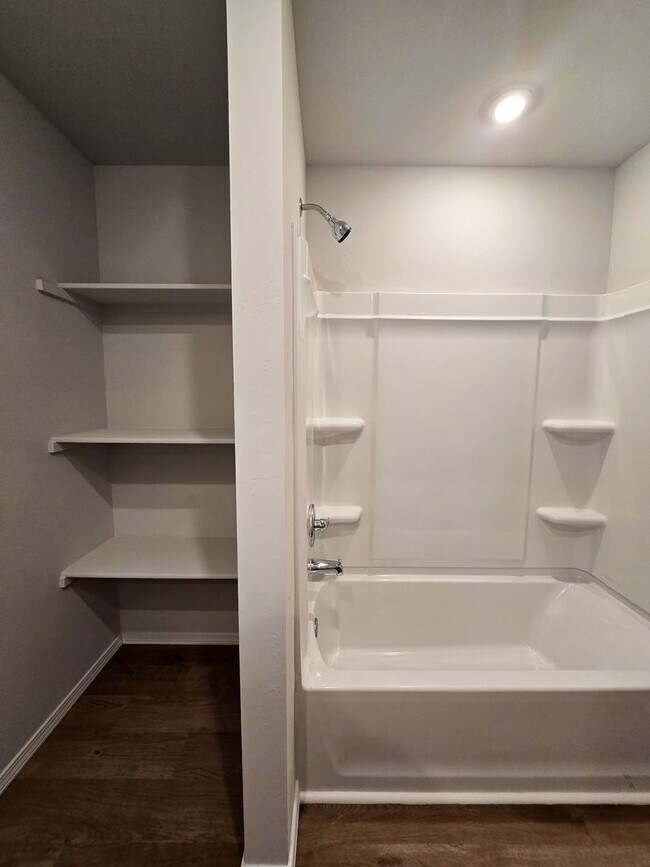 Building Photo - New Construction 3 bedroom Home in Shawnee