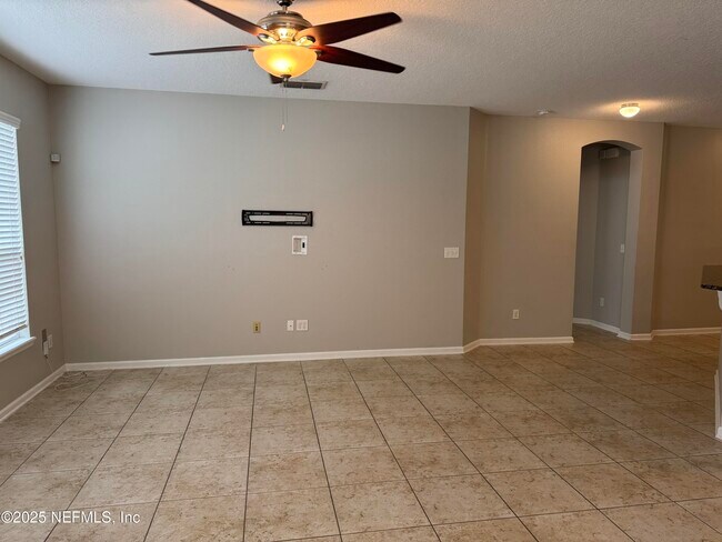 Building Photo - 246 Princess Dr