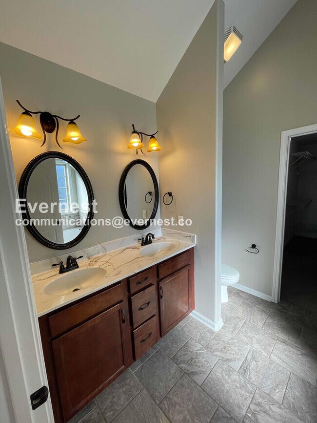 Building Photo - 3393 Wiser Dr