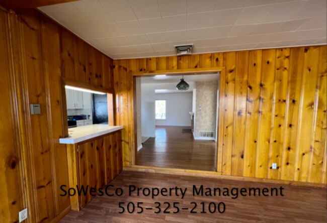 Building Photo - Beautiful Spacious Home with Large Yard & RV Parking