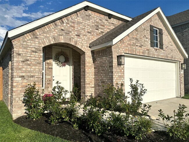 Building Photo - 7534 Coral Ter Dr