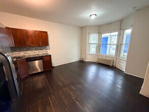 Building Photo - 45 S Pine Ave